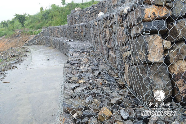鉛絲石籠 鉛絲石籠